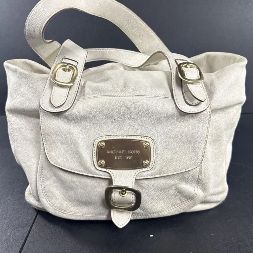 Michael Kors Cream Leather Downtown Hudson Shoulder Bag with Gold Accents